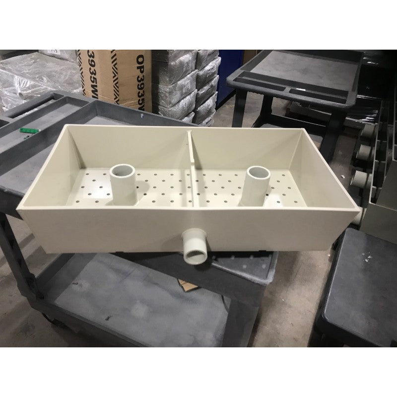 28" Bakki Shower 2x4 w/Outflet